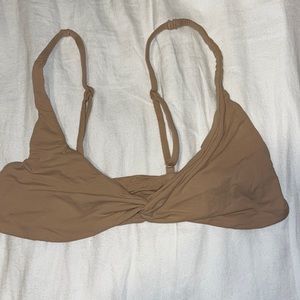 Skims bralette with twist at front